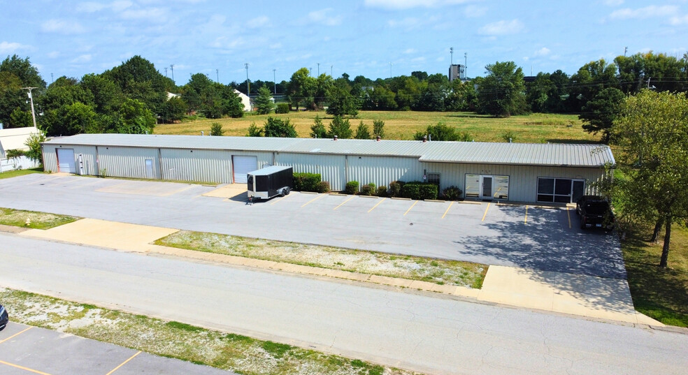 908 SE 21st St, Bentonville, AR en alquiler - Foto del edificio - Imagen 2 de 14