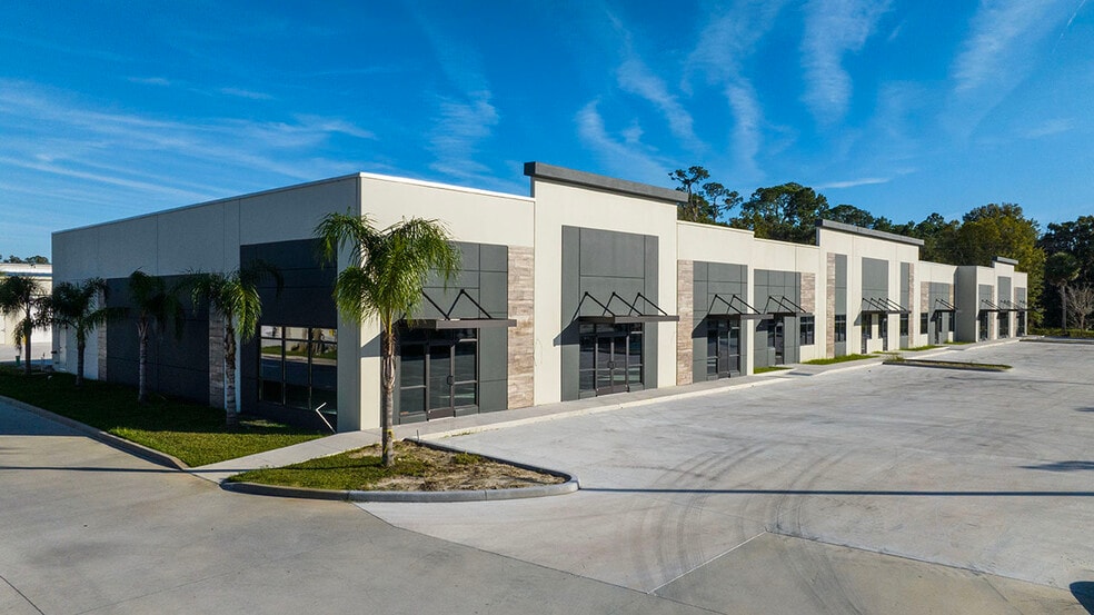 375 Monroe Rd, Sanford, FL en alquiler - Foto del edificio - Imagen 1 de 35