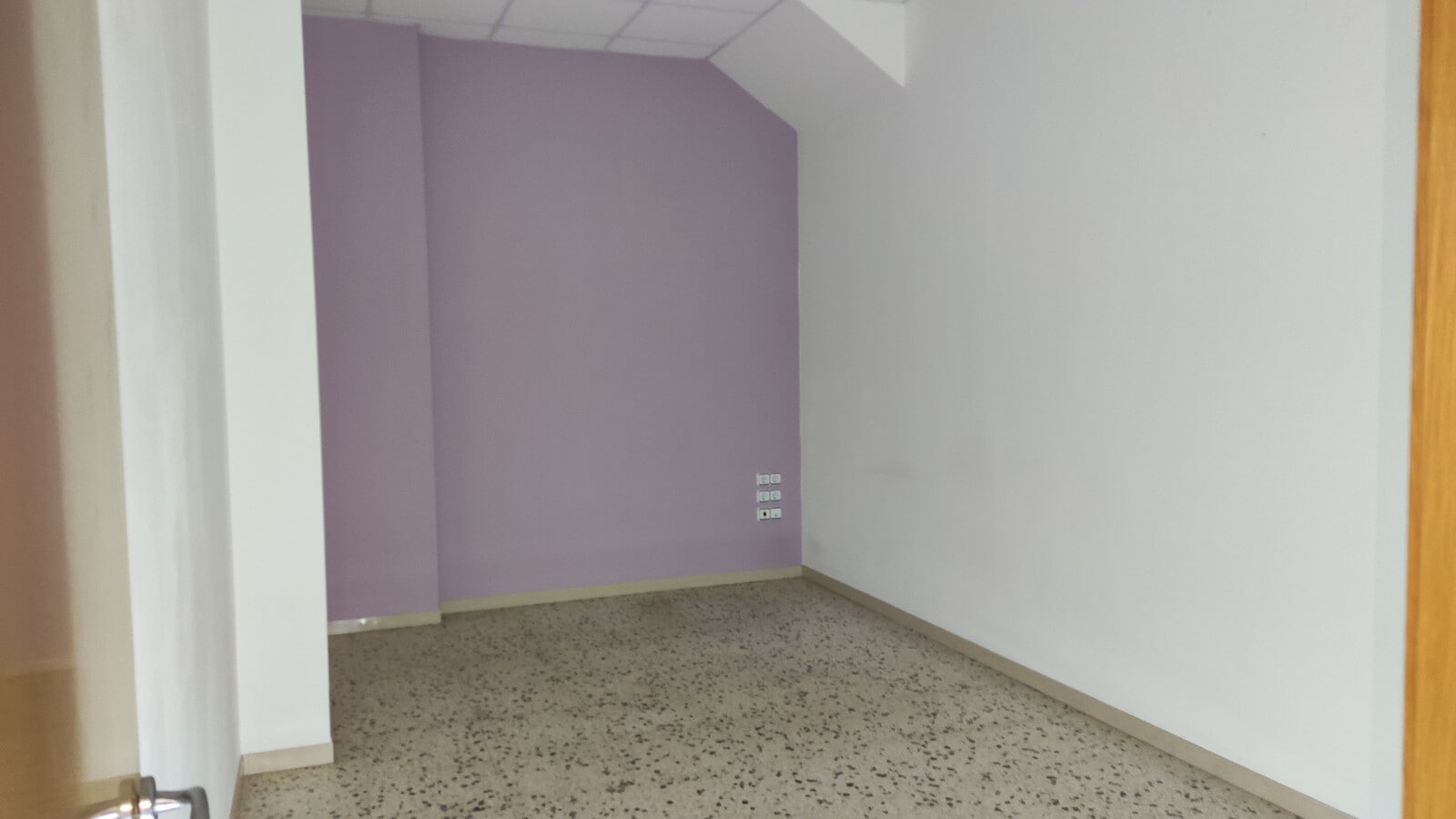 Tarragona, TAR 43004 - Unidad 01 - - Foto del interior - Image 2 of 6