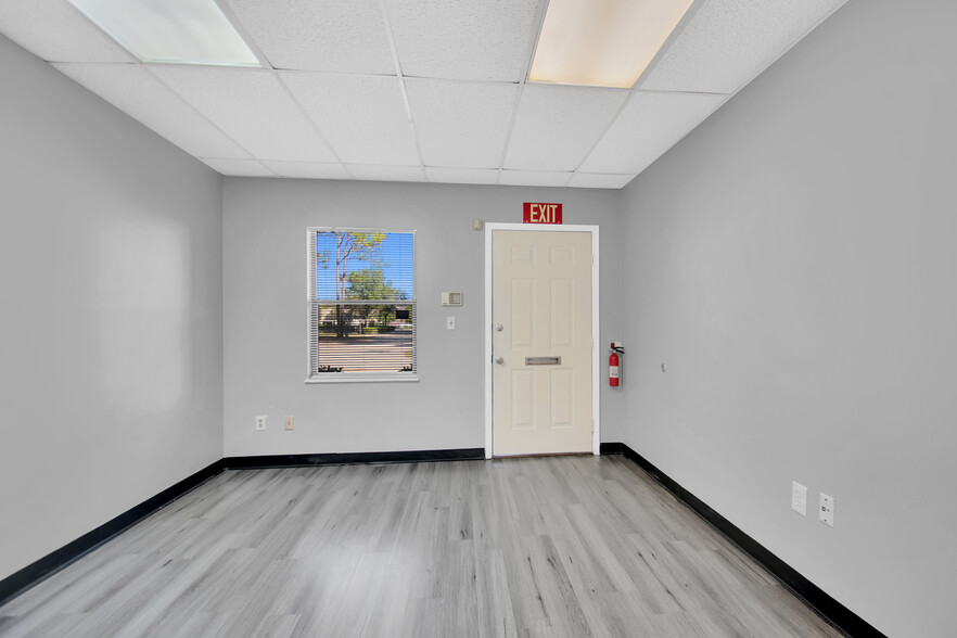 550 Balmoral Cir N, Jacksonville, FL en alquiler - Foto del interior - Imagen 2 de 18