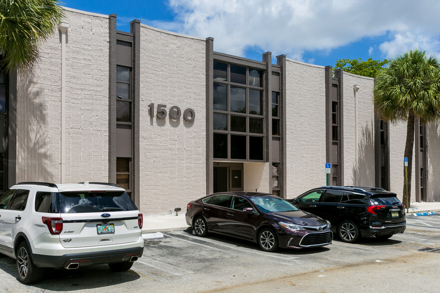 1500 N University Dr, Coral Springs, FL en alquiler - Foto del edificio - Imagen 1 de 4