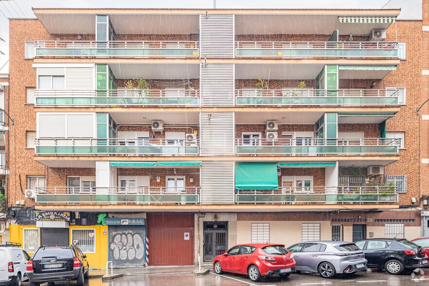 Calle Río Ulla, 20, Madrid, Madrid en venta - Foto del edificio - Imagen 2 de 4