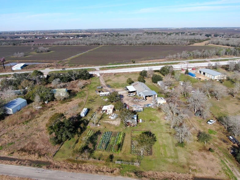 8915 Highway 36, Needville, TX en venta - Foto principal - Imagen 2 de 13