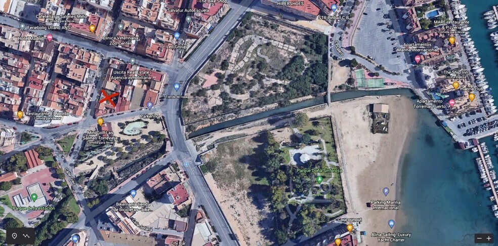 Terreno en Torrevieja en venta - Foto del edificio - Imagen 2 de 5