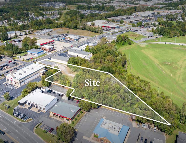 200 N Polk St, Pineville, NC en venta - Foto del edificio - Imagen 1 de 3