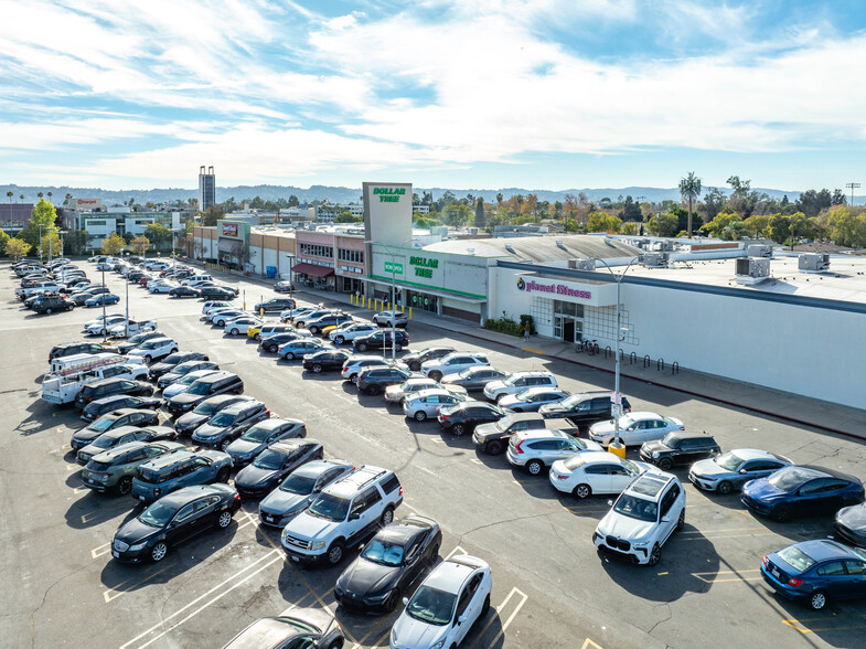 6639 Laurel Canyon Blvd, North Hollywood, CA en venta - Foto del edificio - Imagen 1 de 7