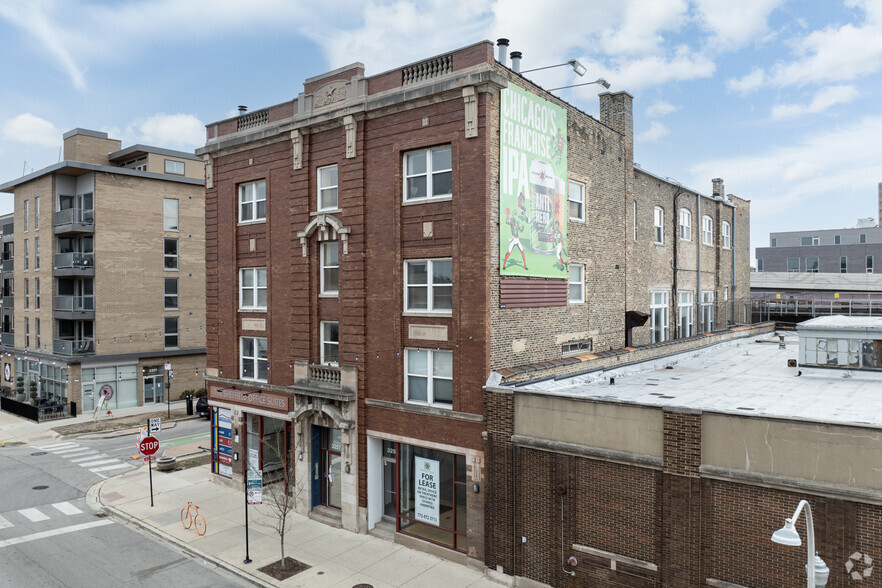 3255-3257 N Sheffield Ave, Chicago, IL en alquiler - Foto del edificio - Imagen 2 de 5