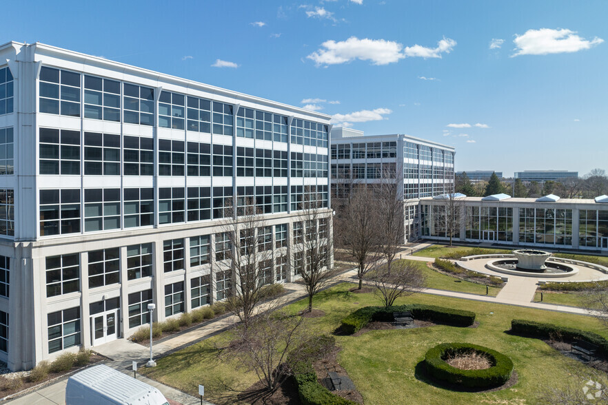 3 Parkway Blvd N, Deerfield, IL en alquiler - Foto del edificio - Imagen 1 de 17