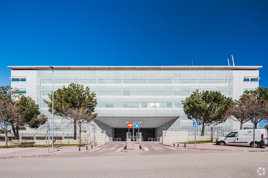 Calle Anabel Segura, 7, Alcobendas, Madrid en alquiler - Foto del edificio - Imagen 3 de 4