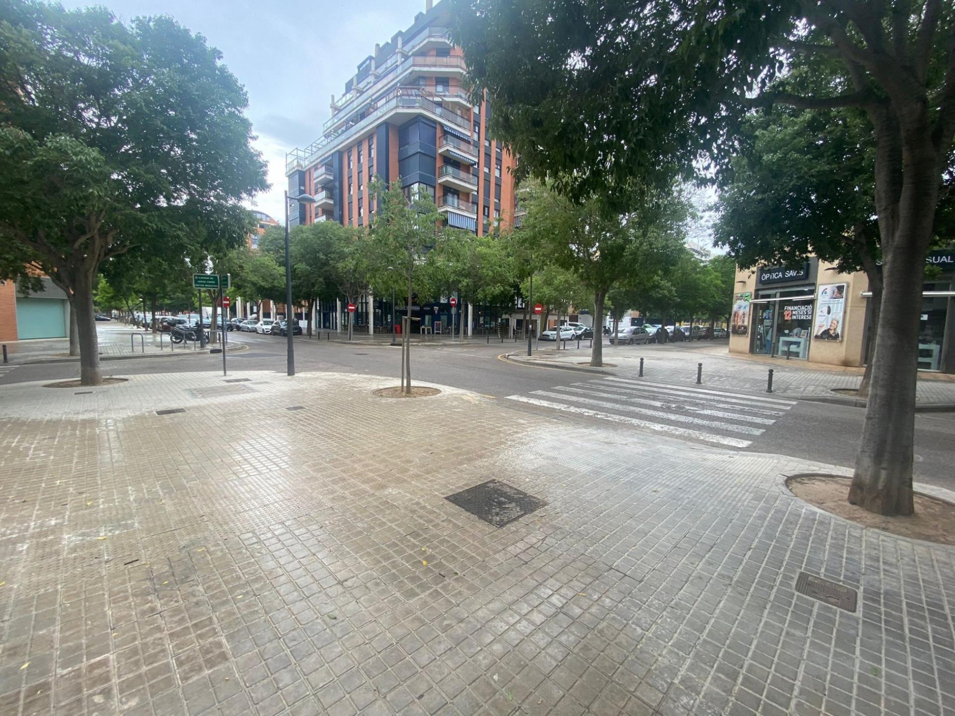 Local en València, Valencia en venta Foto del edificio- Imagen 1 de 18