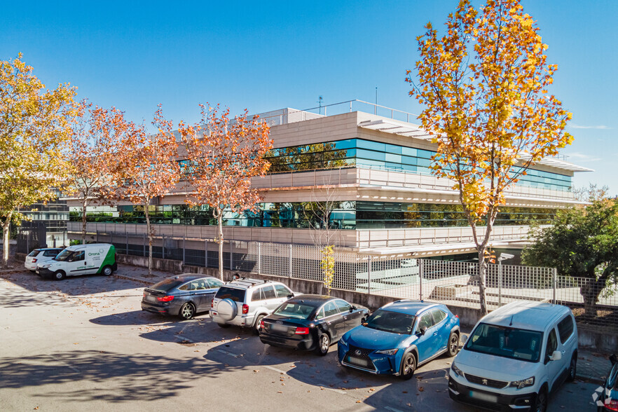 Oficinas en Las Rozas de Madrid, MAD en venta - Foto del edificio - Imagen 3 de 4