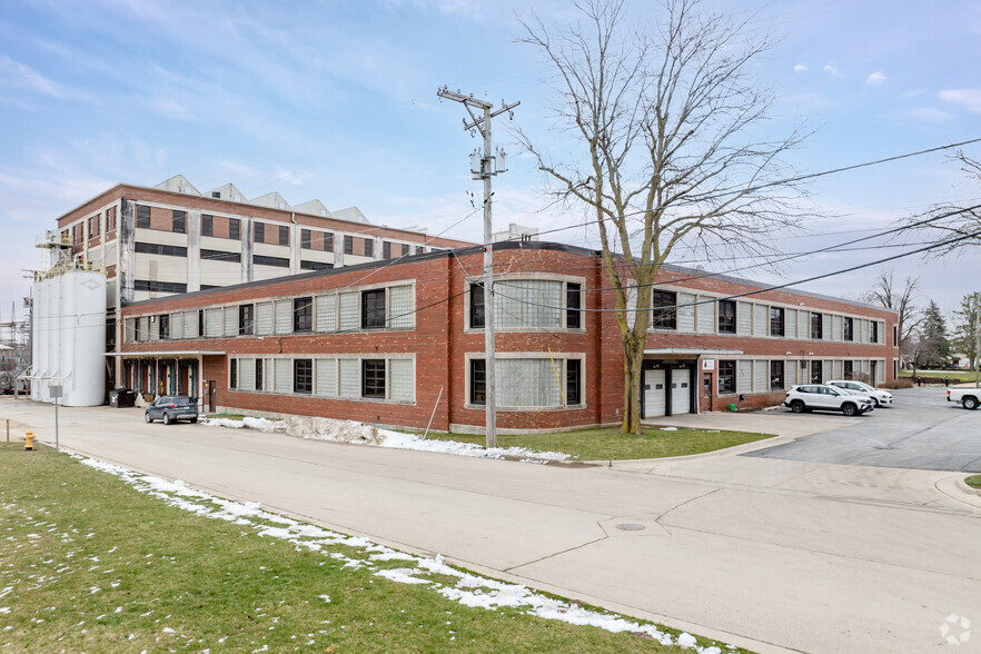 120 E Clark St, Freeport, IL en alquiler - Foto del edificio - Imagen 2 de 9