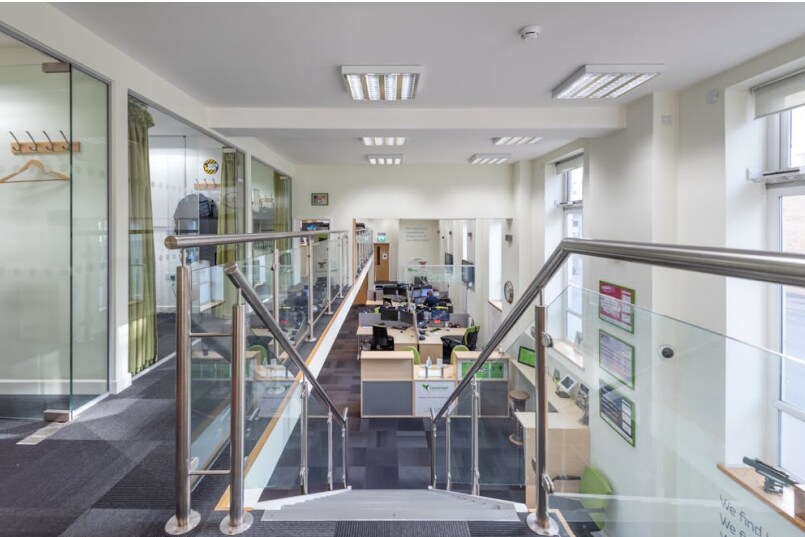 5 Vicarage Ln, London, LND - Unidad 5 - - Foto del interior - Image 1 of 2