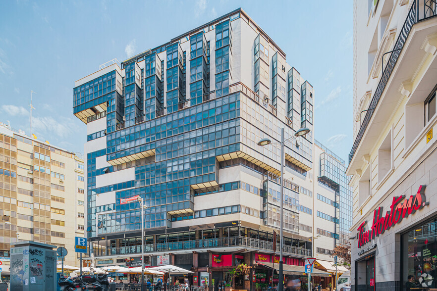 Calle de Jacometrezo, 15, Madrid, Madrid en alquiler - Foto del edificio - Imagen 2 de 6