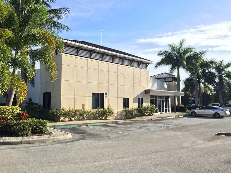 6802 Energy Ct, Sarasota, FL en venta - Foto del edificio - Imagen 2 de 52