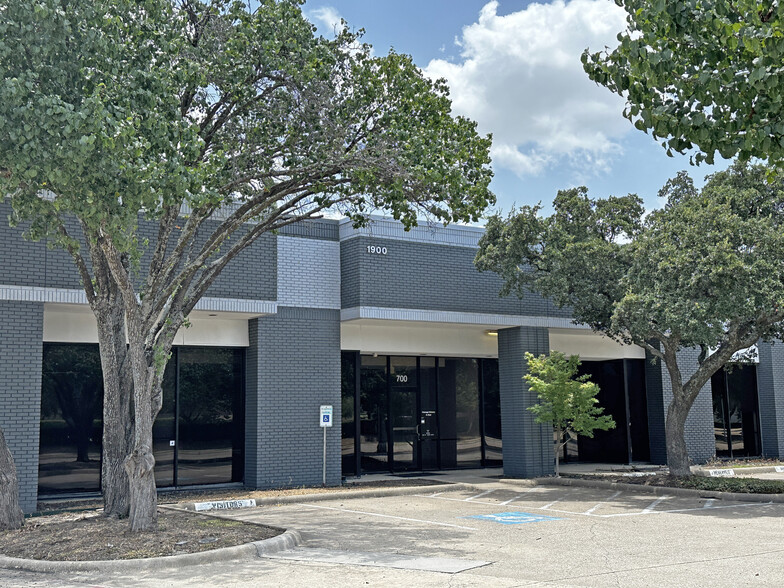 1900 Firman Dr, Richardson, TX en alquiler - Foto del edificio - Imagen 1 de 6