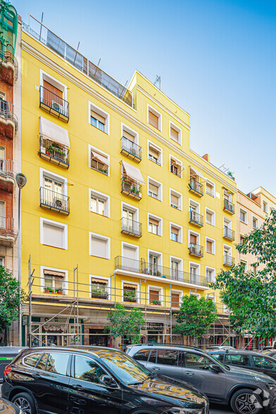 Edificios residenciales en Madrid, MAD en venta - Foto principal - Imagen 1 de 1