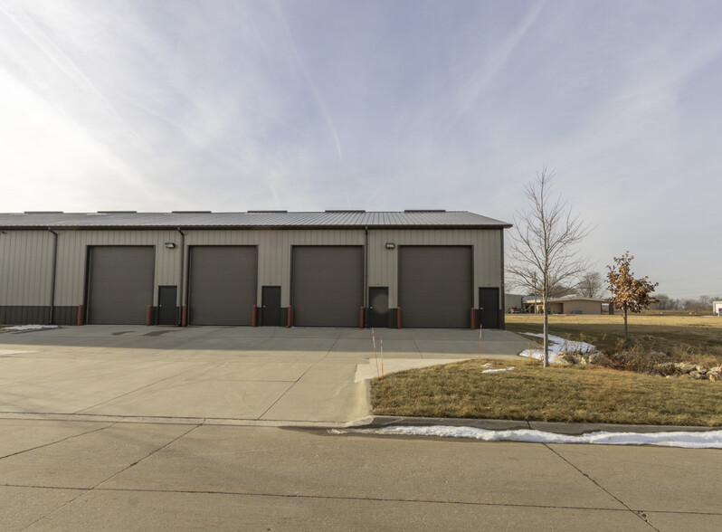 2933 Geraldine Rd, Waterloo, IA en alquiler - Foto del edificio - Imagen 2 de 5