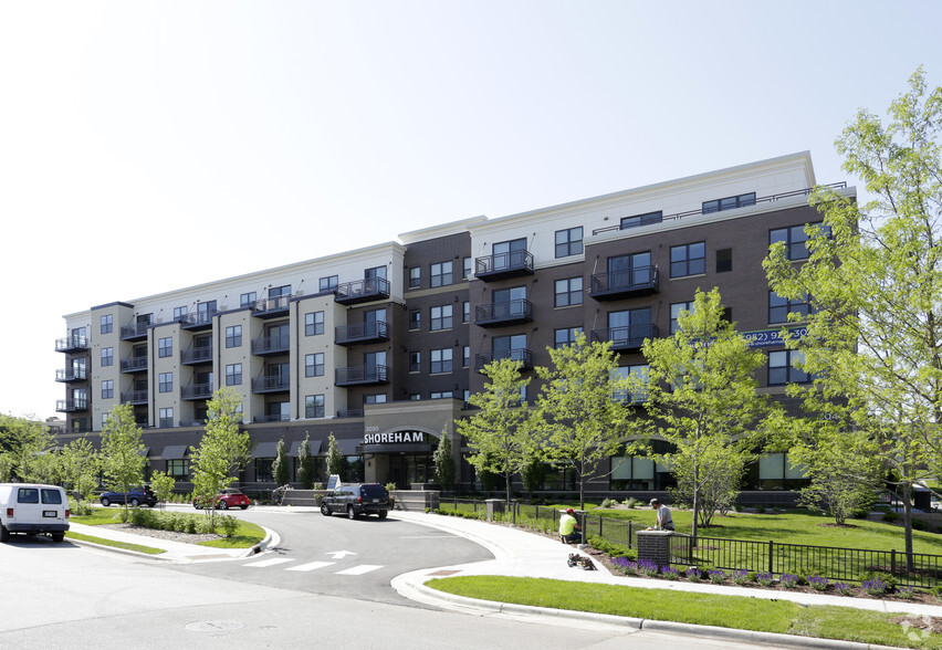 3030 France Ave S, Saint Louis Park, MN en alquiler - Foto del edificio - Imagen 2 de 85