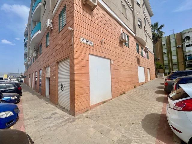 Virgen de los Desamparado, 4, Dos Hermanas, Sevilla en venta - Foto del edificio - Imagen 1 de 8