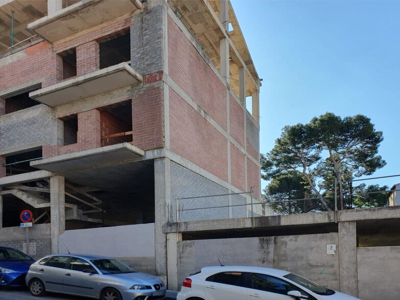 Edificio residencial en Igualada, Barcelona en venta - Foto del edificio - Imagen 2 de 2