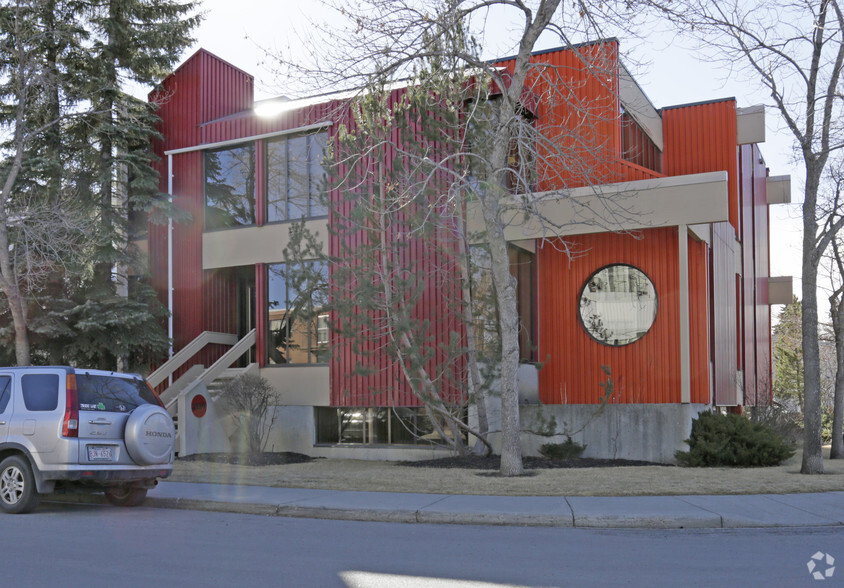 2139 4th Ave NW, Calgary, AB en alquiler - Foto del edificio - Imagen 3 de 5