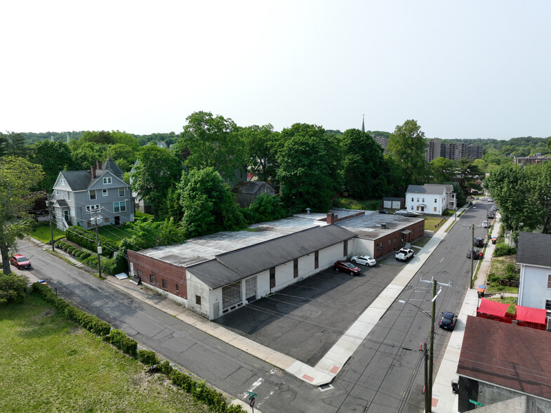 141 Grove St, Meriden, CT en alquiler - Foto del edificio - Imagen 2 de 16