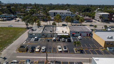 1861 NE 163rd St, North Miami Beach, FL - vista aérea  vista de mapa - Image1