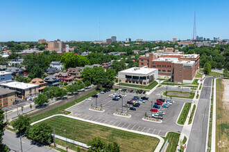 300 E 39th St, Kansas City, MO - VISTA AÉREA  vista de mapa - Image1