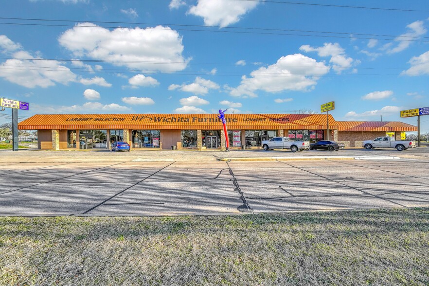 1127 NW Cache Rd, Lawton, OK en venta - Foto del edificio - Imagen 1 de 24