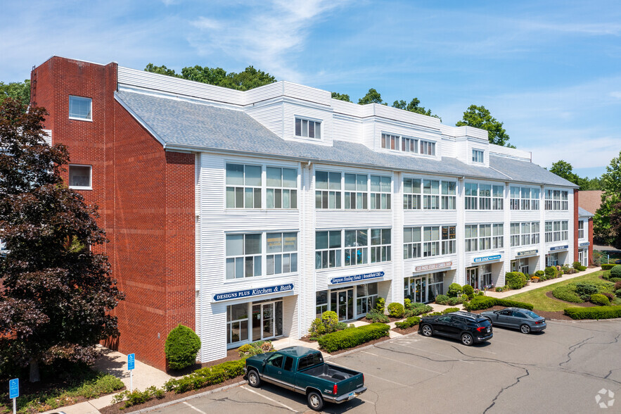 246 Federal Rd, Brookfield, CT en venta - Foto del edificio - Imagen 2 de 5