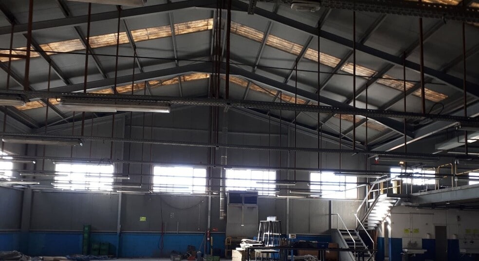 Nave en Ripollet, Barcelona en venta - Foto del interior - Imagen 3 de 4