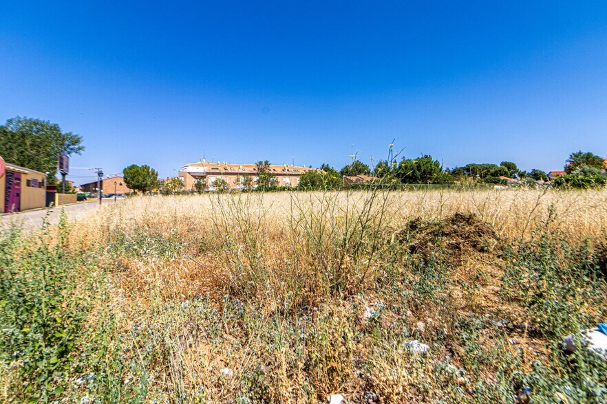Terreno en Humanes, Guadalajara en venta - Foto del edificio - Imagen 3 de 13