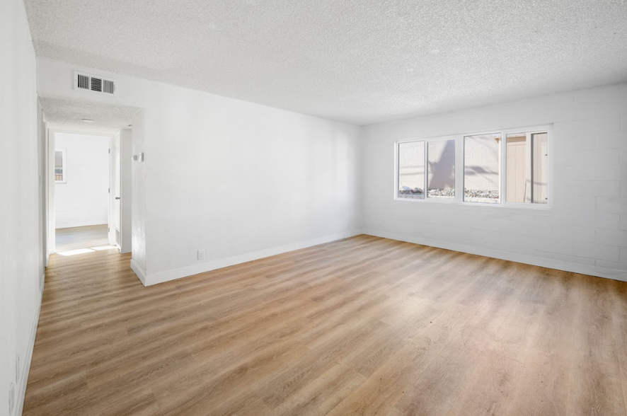 2285 Patton Dr, Reno, NV en venta - Foto del edificio - Imagen 3 de 9