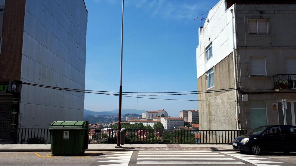 Avenida Ramón Nieto, 94, Vigo, Pontevedra en venta - Foto del edificio - Imagen 2 de 7