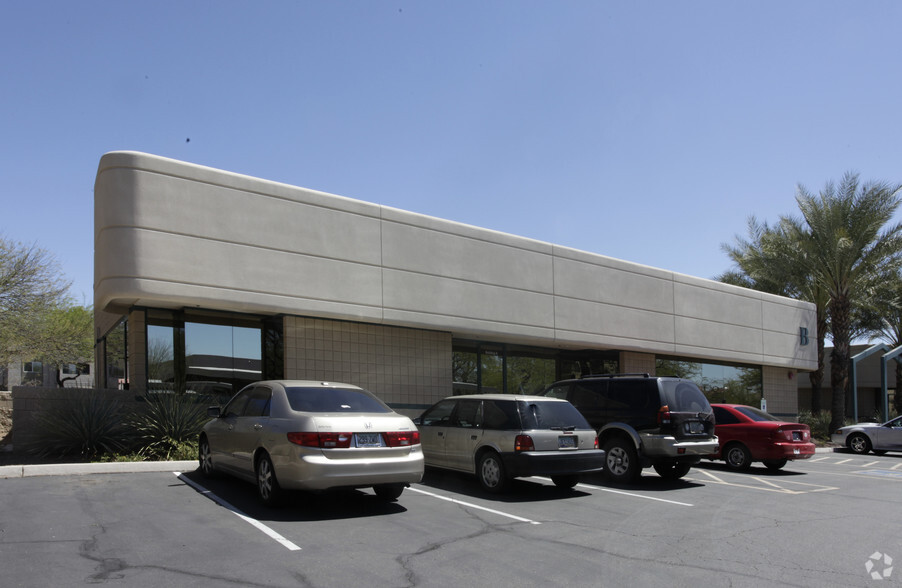 9070 E Desert Cove Ave, Scottsdale, AZ en alquiler - Foto del edificio - Imagen 1 de 3