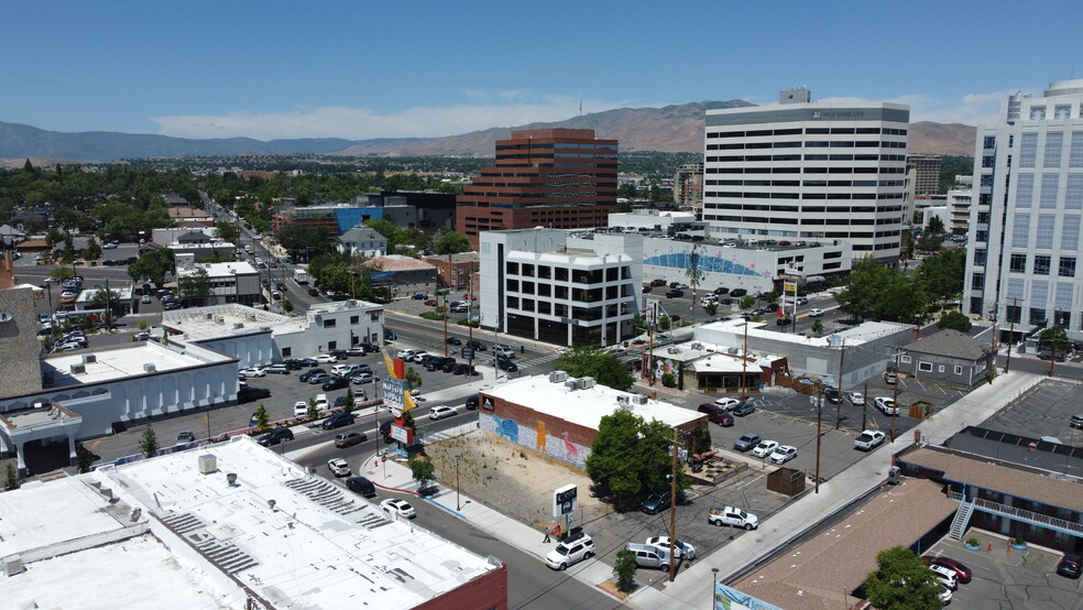 552 S Virginia St, Reno, NV en alquiler - Foto del edificio - Imagen 3 de 3