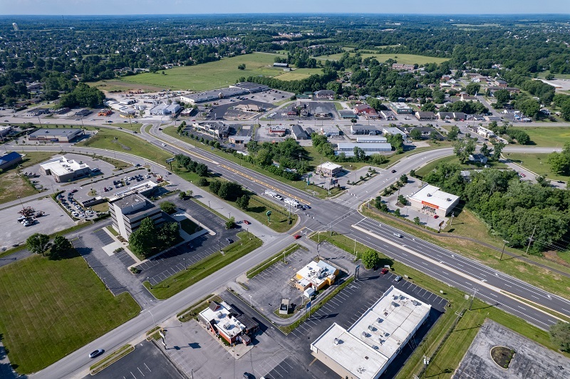 91-99 Crossfield Ct, Versailles, KY en alquiler - Vista aérea - Imagen 2 de 6