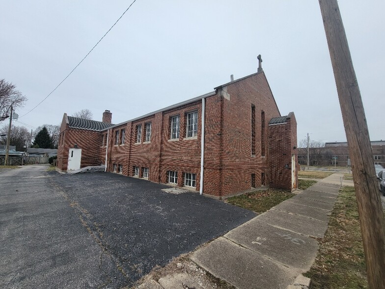 2331 Poplar St, Terre Haute, IN en alquiler - Foto del edificio - Imagen 2 de 8