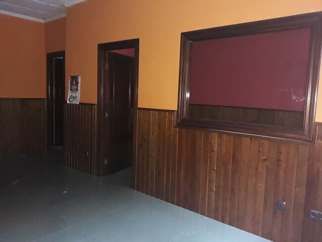 Más detalles de Manuel, 23, Langreo - Local en venta