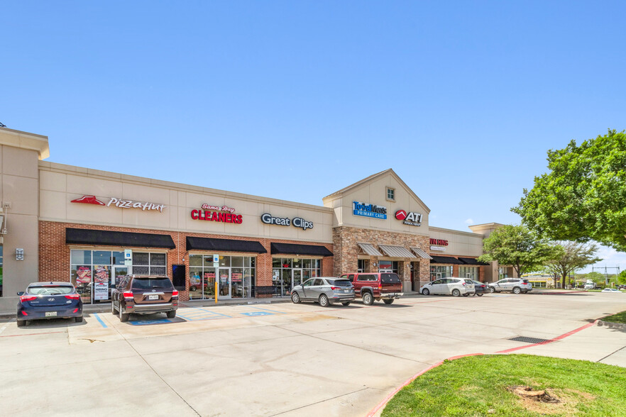 Teasley Ln, Denton, TX en alquiler - Foto del edificio - Imagen 2 de 4