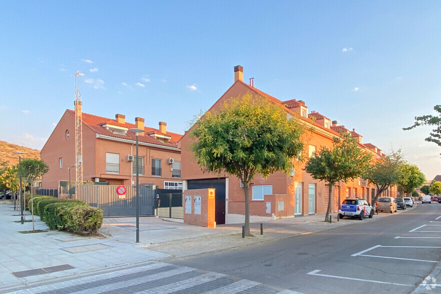 Calle Cuba, 38, San Martín de la Vega, Madrid en venta - Foto del edificio - Imagen 2 de 2