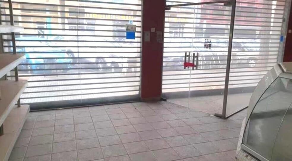 Local en Gandia en venta - Foto del edificio - Imagen 2 de 10