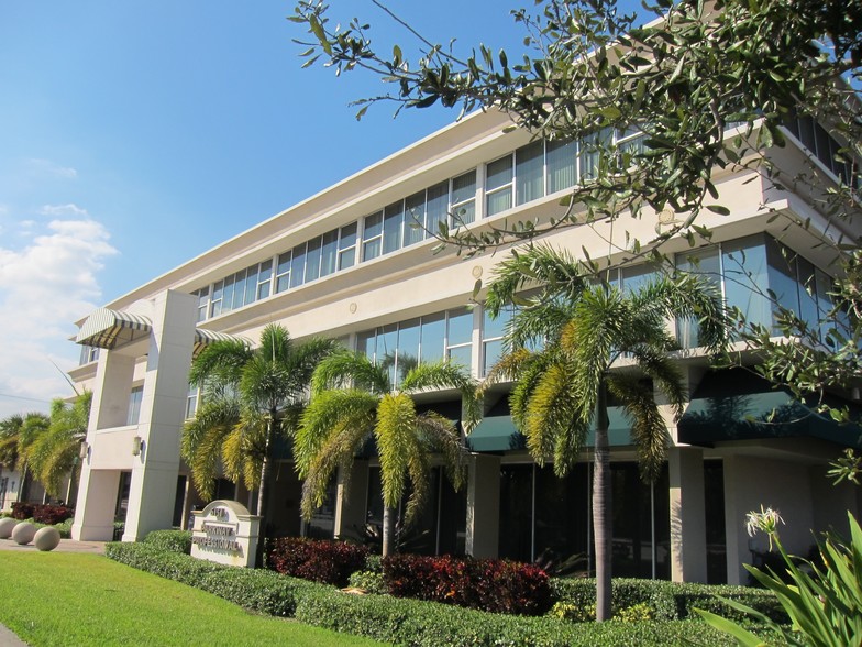 6151 Miramar Pky, Miramar, FL en alquiler - Foto del edificio - Imagen 1 de 12