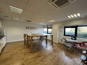 350 Avenue Jean-René Guillibert Gautier De La Lauzière, Aix-en-Provence en alquiler Foto del interior- Imagen 2 de 12