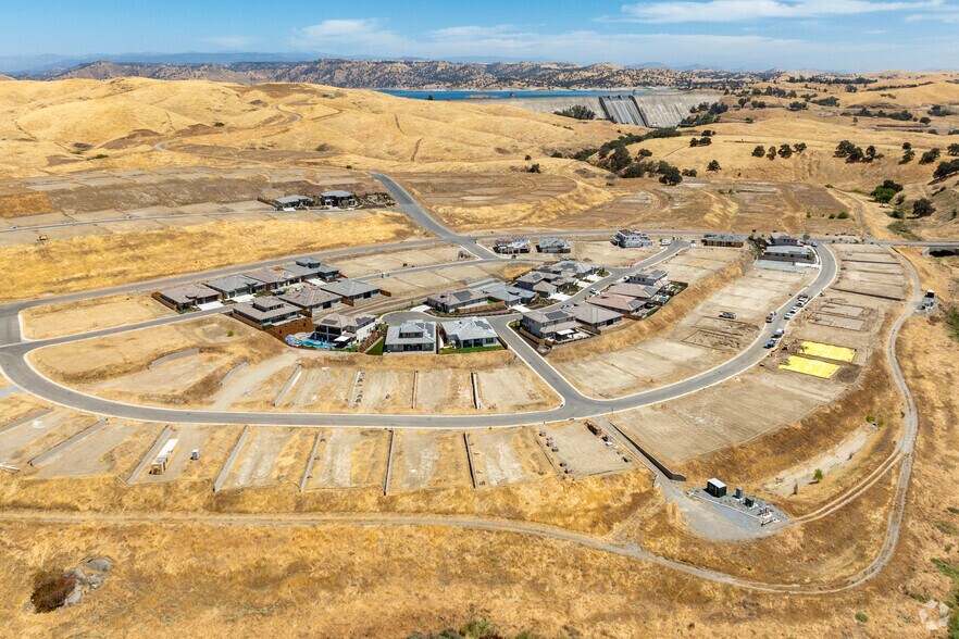 The Preserve at Millerton Lake cartera de 2 inmuebles en venta en LoopNet.es - Foto principal - Imagen 3 de 9