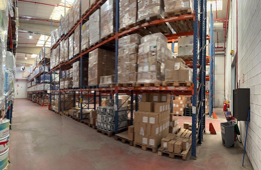 Nave en Esquivias, Toledo en alquiler - Foto del edificio - Imagen 2 de 9