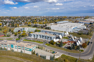 220 Manning Rd NE, Calgary, AB - VISTA AÉREA  vista de mapa - Image1