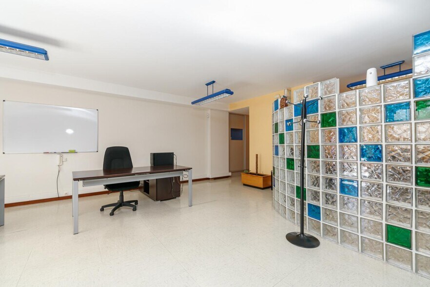 Local en Vigo, Pontevedra en venta - Foto del interior - Imagen 3 de 38