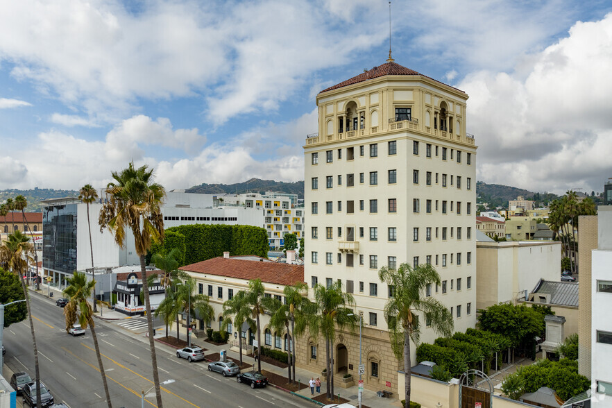 6525 W Sunset Blvd, Los Angeles, CA en alquiler - Foto del edificio - Imagen 1 de 28